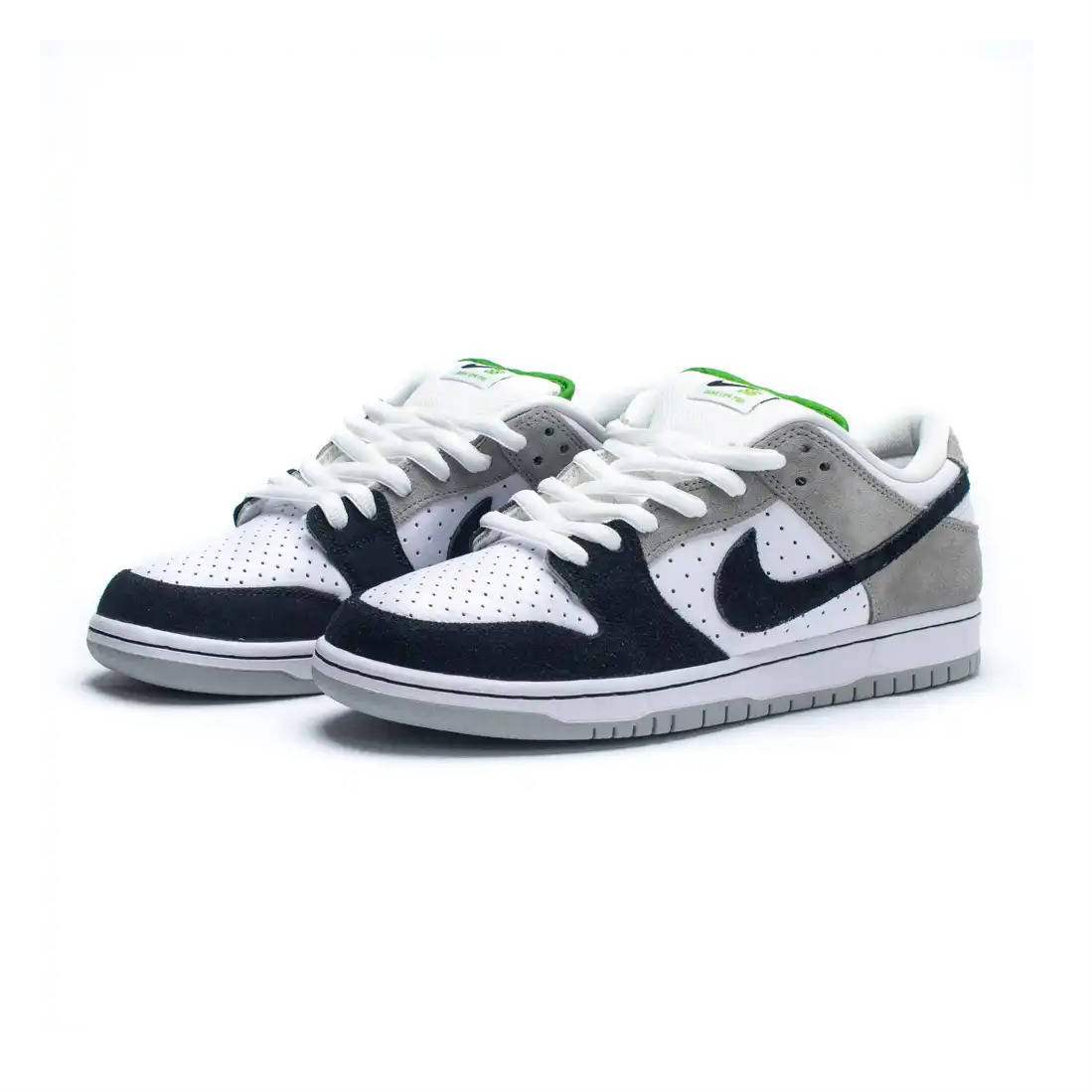 Nike SB Dunk ‘Chlorophyll’